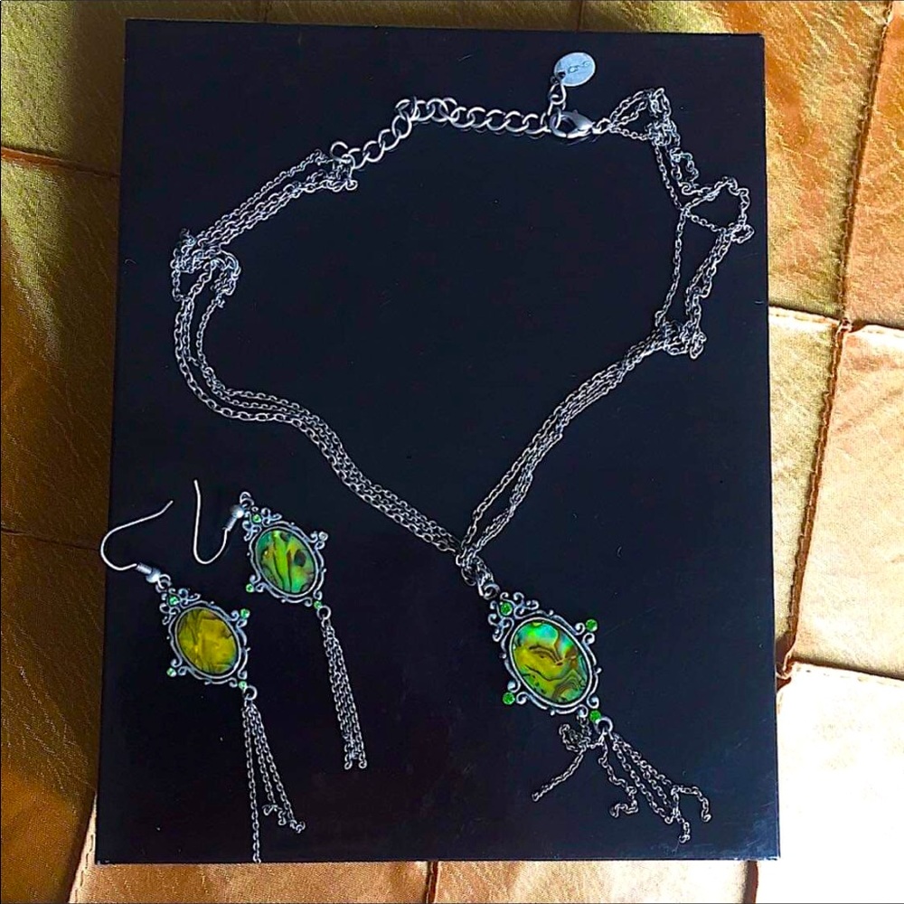 Gothic Necklace & Earrings Matching Jewelry Set Dark Academia Double Chain Rare - Picture 1 of 5